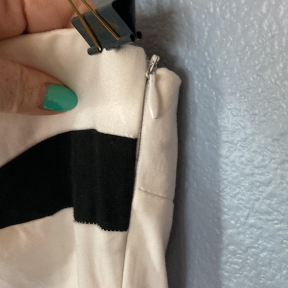 B. DARLIN strapless white and black dress size 3/4 - Picture 3 of 12